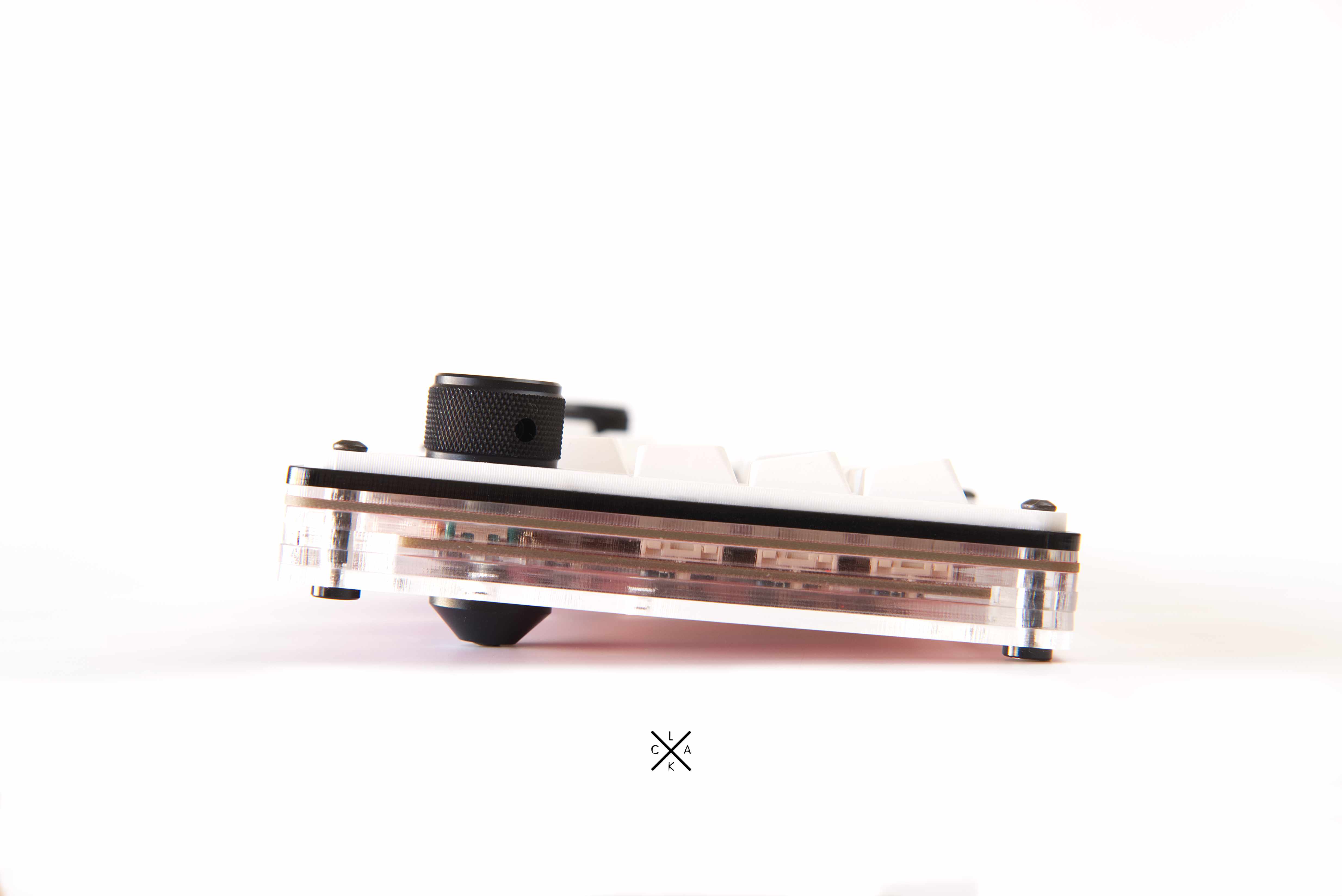 Side view with cone feet